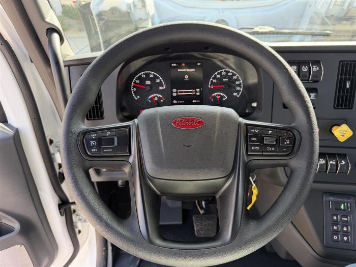 2027 Peterbilt 548-20