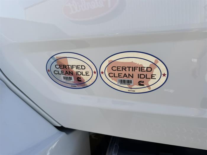 2027 Peterbilt 548-8
