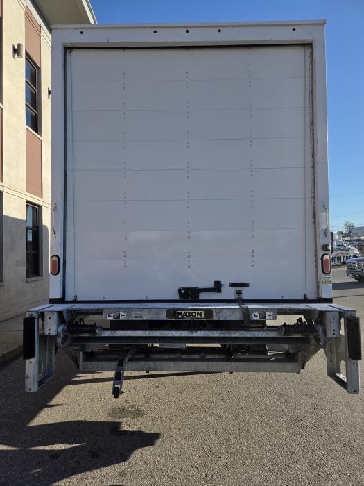 2023 Freightliner Business Class M2 106-6