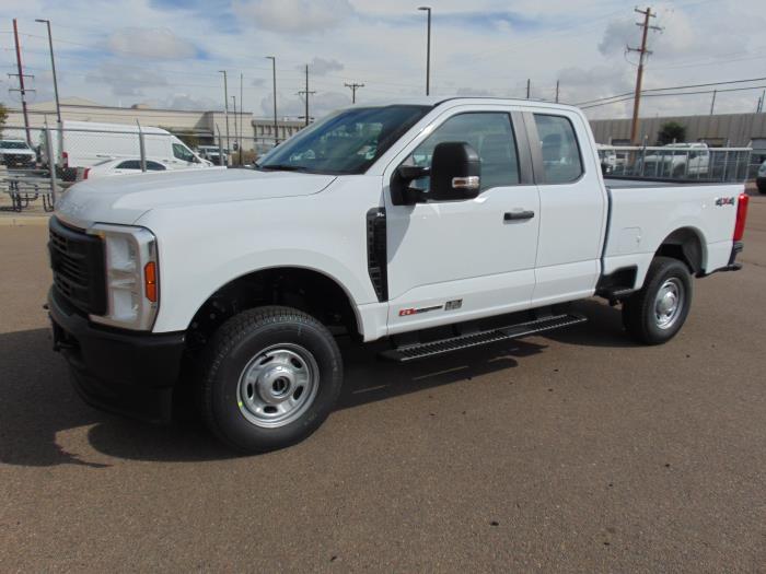 2027 Ford F-250-0