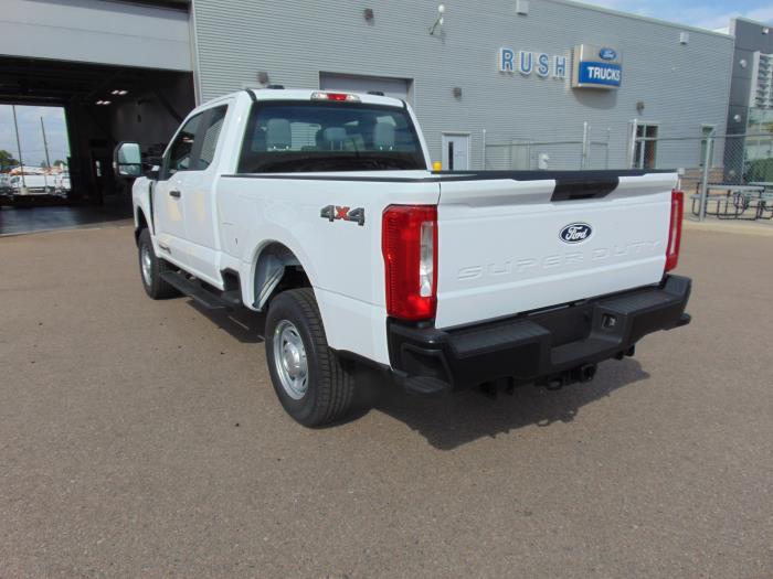 2027 Ford F-250-2