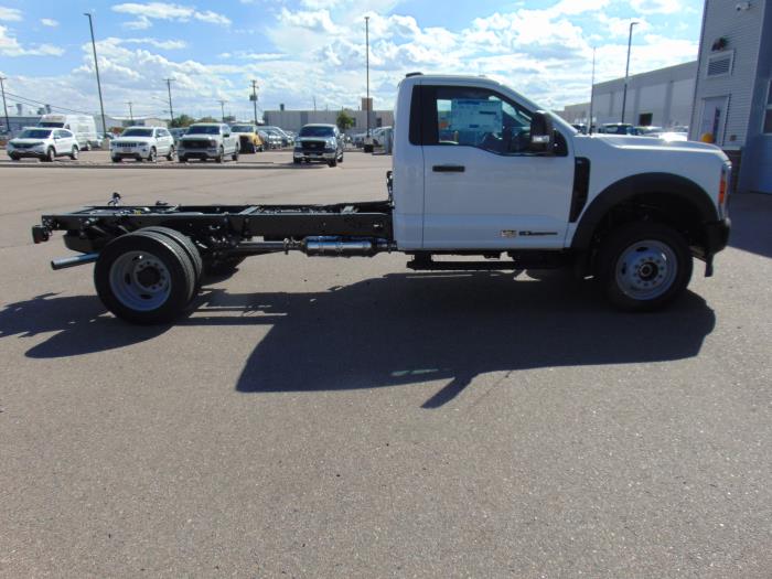 2027 Ford F-450-5