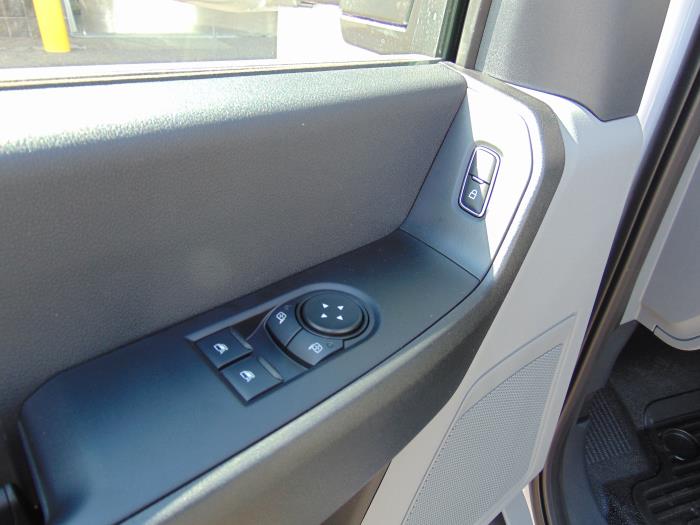 2027 Ford F-450-9