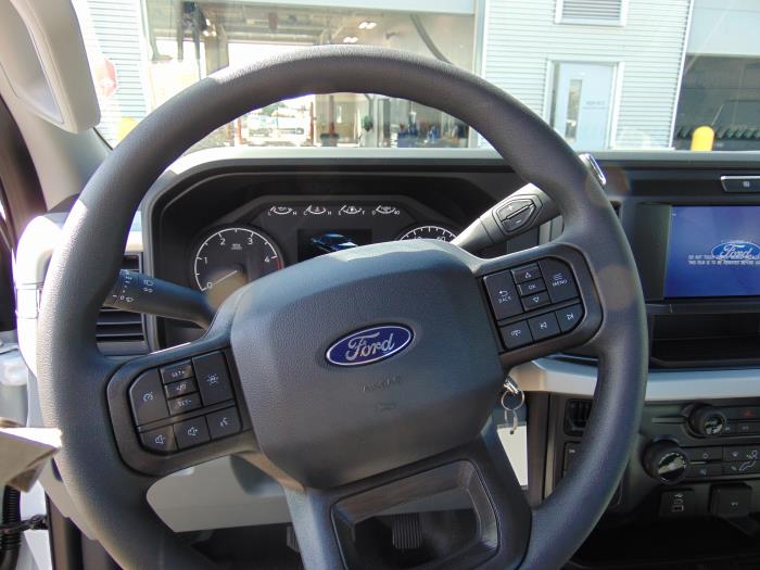 2027 Ford F-450-10