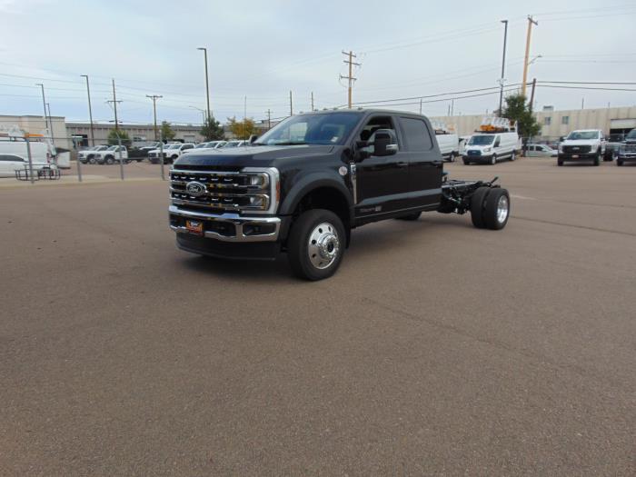 2027 Ford F-550-1