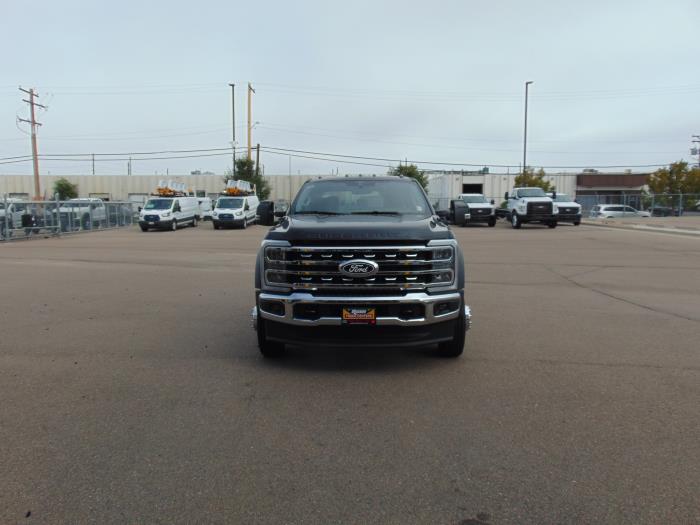 2027 Ford F-550-2