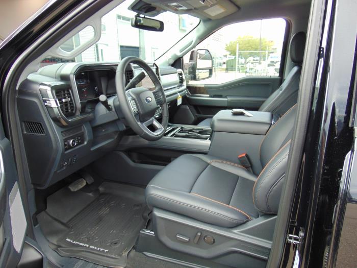 2027 Ford F-550-10