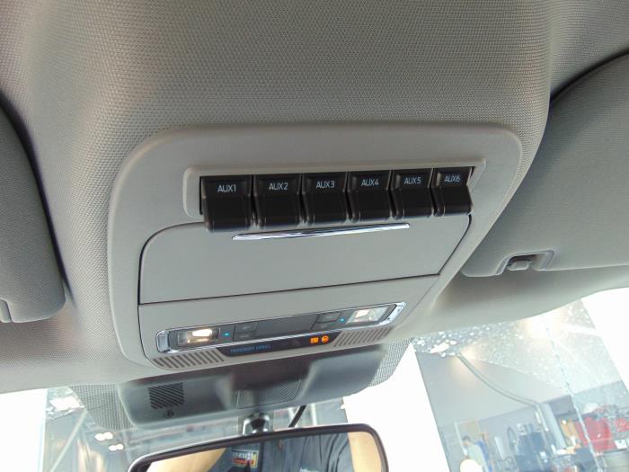 2027 Ford F-550-13