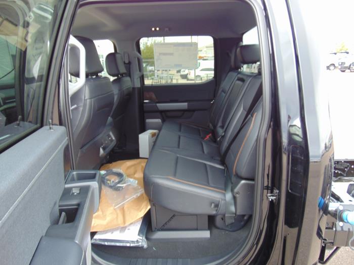 2027 Ford F-550-14