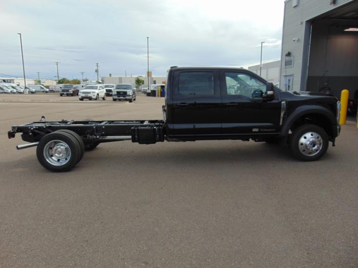 2027 Ford F-550-6