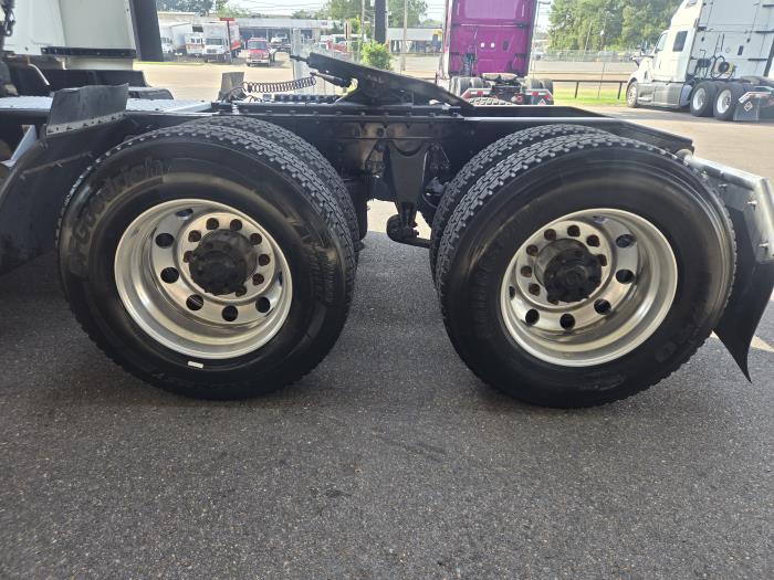2021 International LT625-15