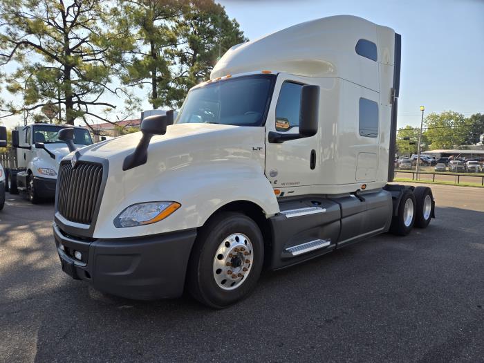 2022 International LT625-0