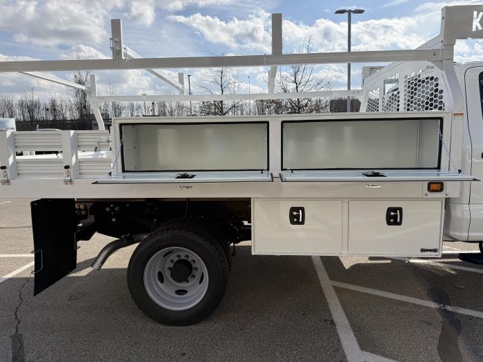 2026 Ford F-550-17