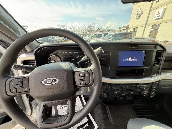 2026 Ford F-550-23