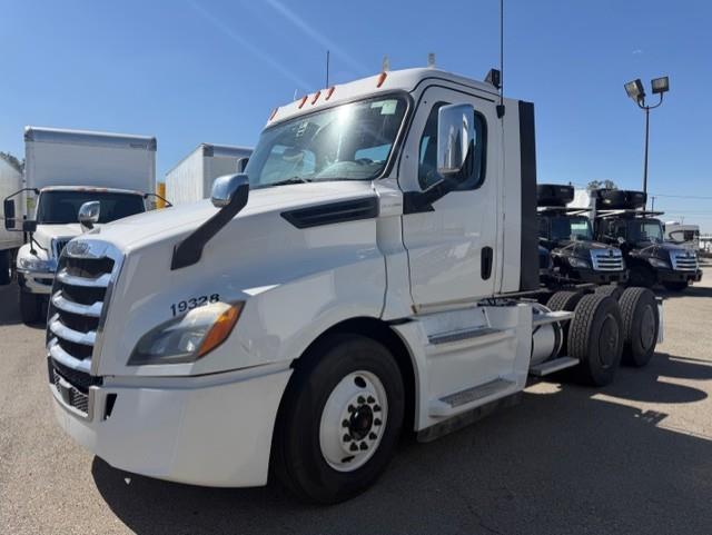 2019 Freightliner Cascadia-0
