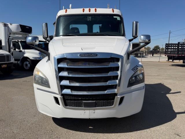 2019 Freightliner Cascadia-1