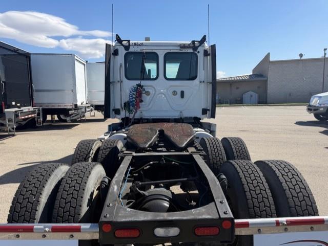 2019 Freightliner Cascadia-4