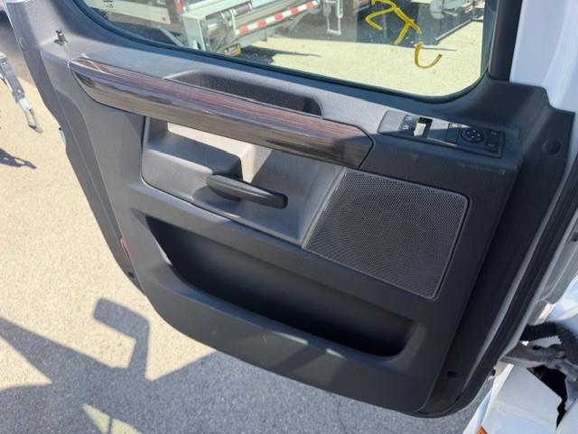 2019 Freightliner Cascadia-9