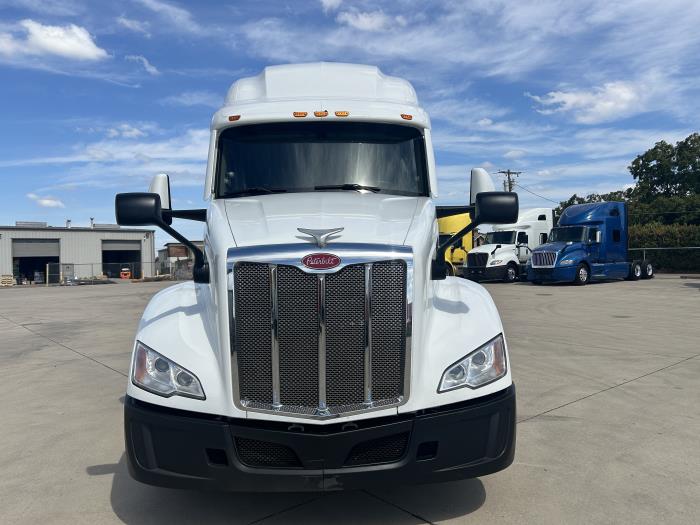 2022 Peterbilt 579-1