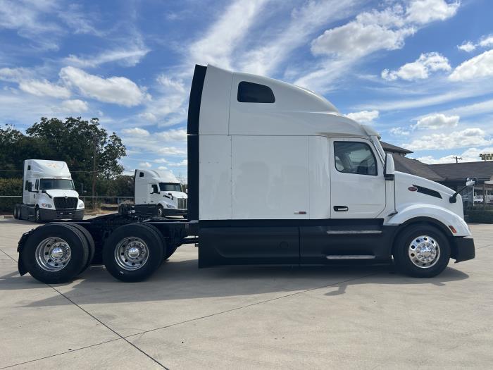 2022 Peterbilt 579-3