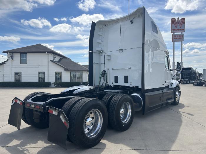 2022 Peterbilt 579-4
