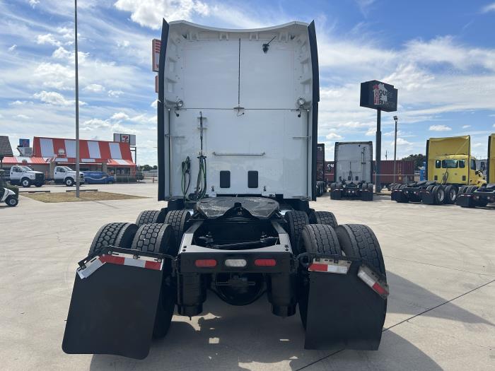 2022 Peterbilt 579-5