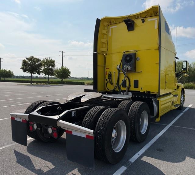2022 Peterbilt 579-4