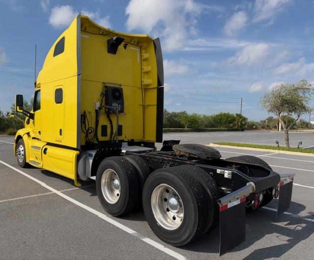 2022 Peterbilt 579-6