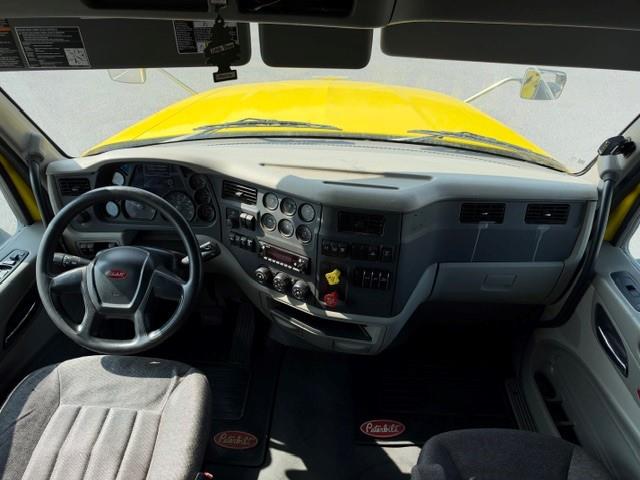 2022 Peterbilt 579-11