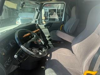 2021 International LT625-14