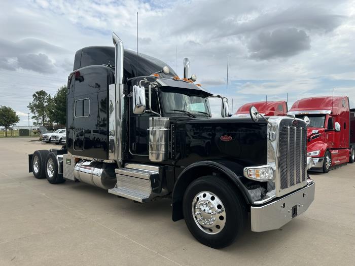 2022 Peterbilt 389-1