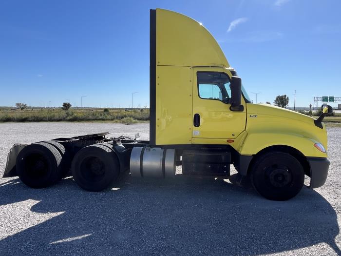 2023 International LT625-2