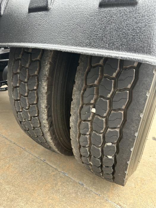 2022 Peterbilt 389-20