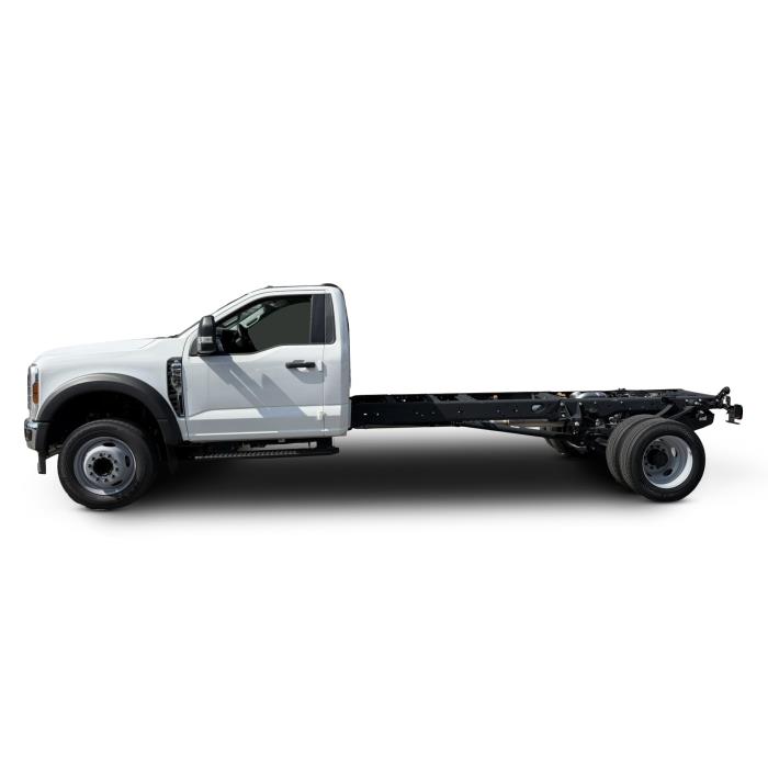 2027 Ford F-550-0