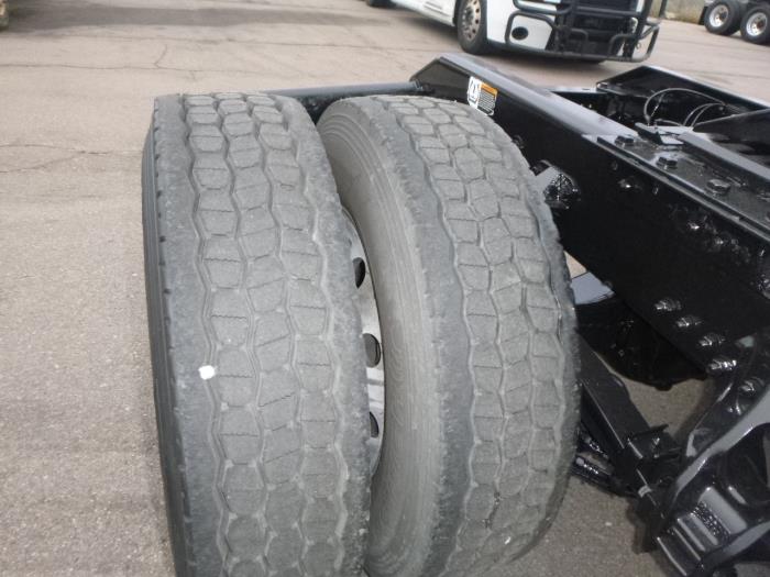 2022 Kenworth T680-10