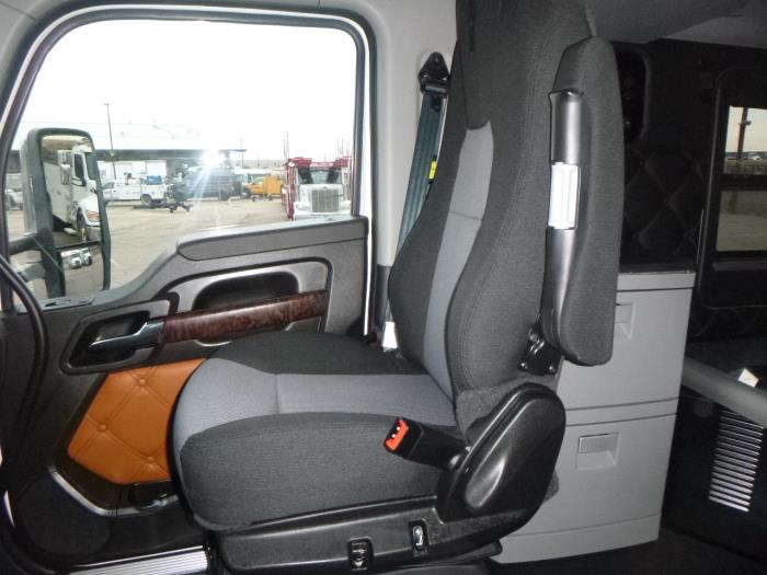 2022 Kenworth T680-22