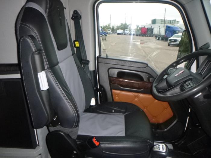 2022 Kenworth T680-23