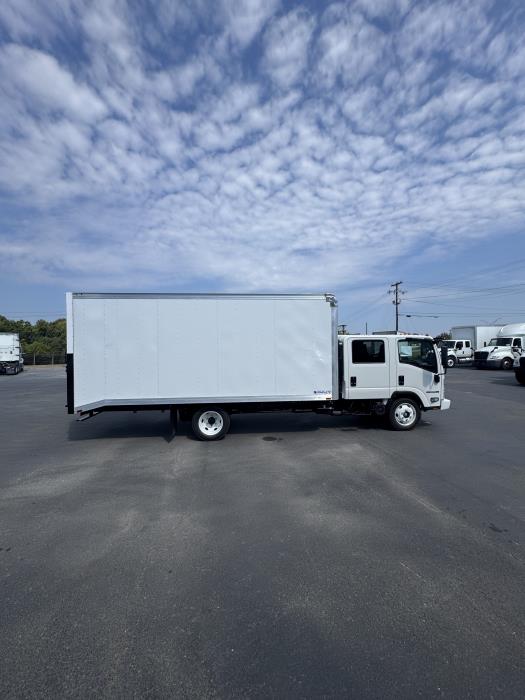 2027 Isuzu NPR-HD-5