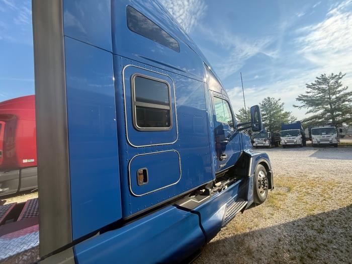 2022 Kenworth T680-6