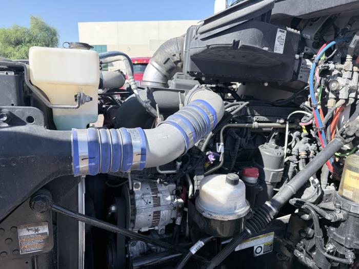 2018 Peterbilt 579-8