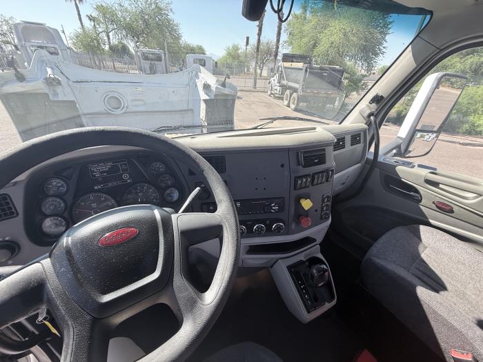 2018 Peterbilt 579-11
