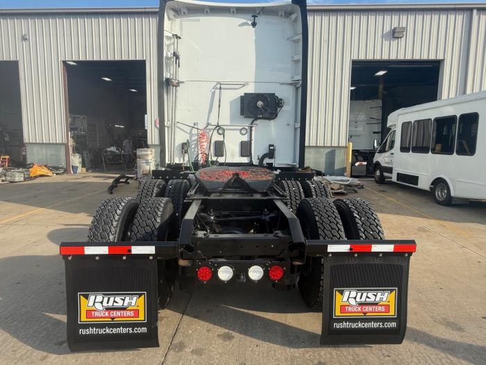 2022 Kenworth T680-9