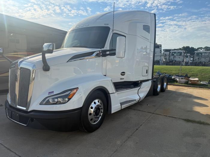 2022 Kenworth T680-7