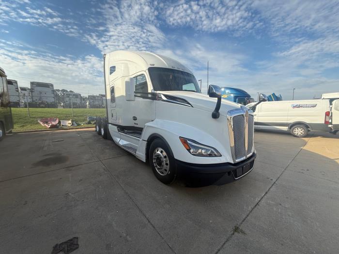 2022 Kenworth T680-9