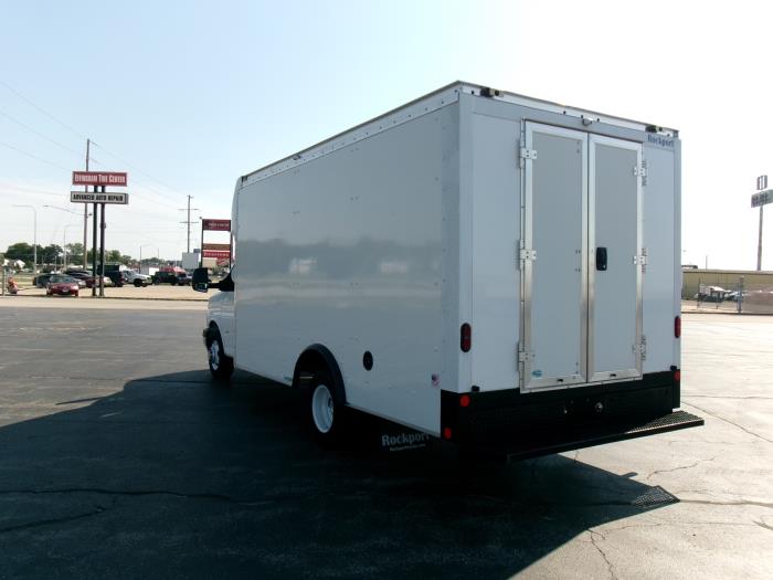 2023 Chevrolet Express 3500-4