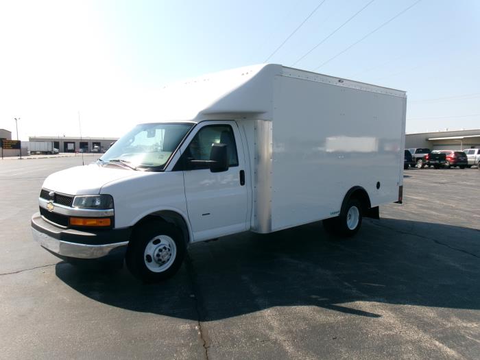 2023 Chevrolet Express 3500-6