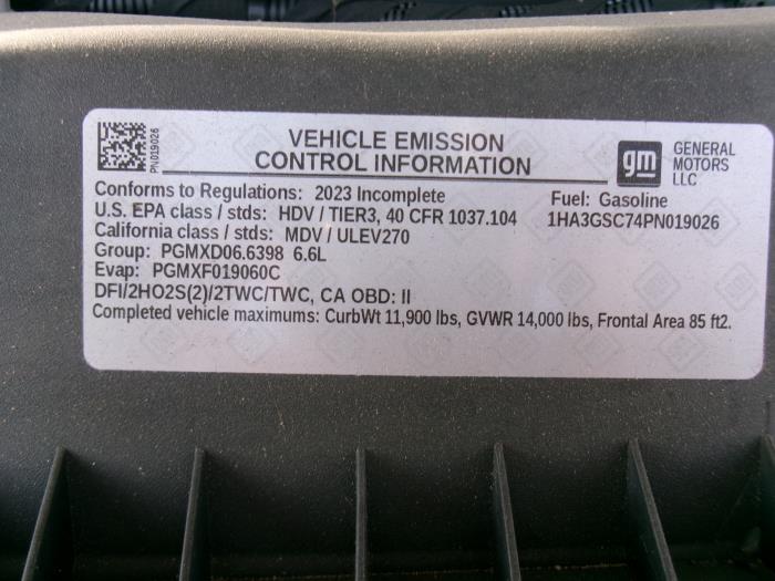 2023 Chevrolet Express 3500-14