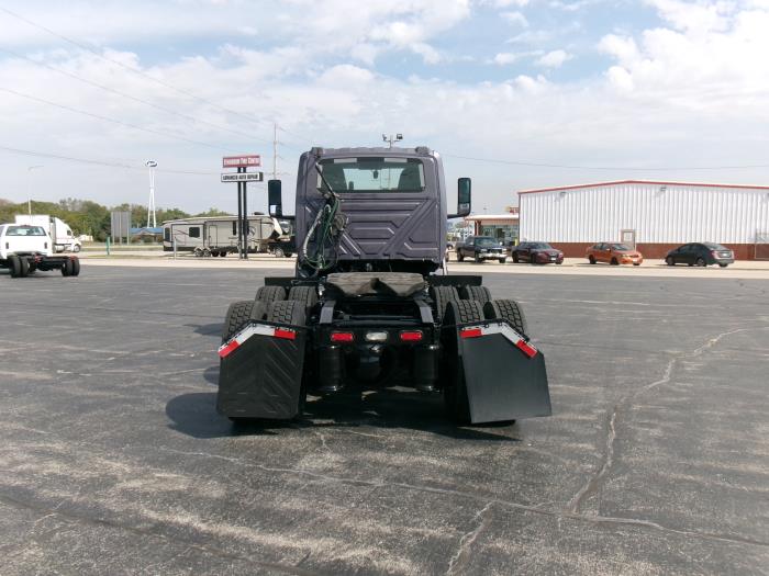 2023 International LT625-2