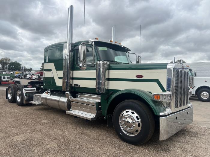 2027 Peterbilt 589-1