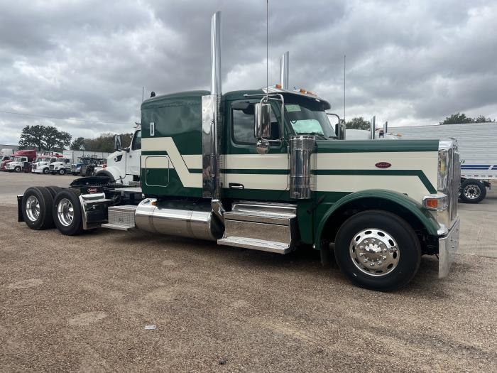 2027 Peterbilt 589-2